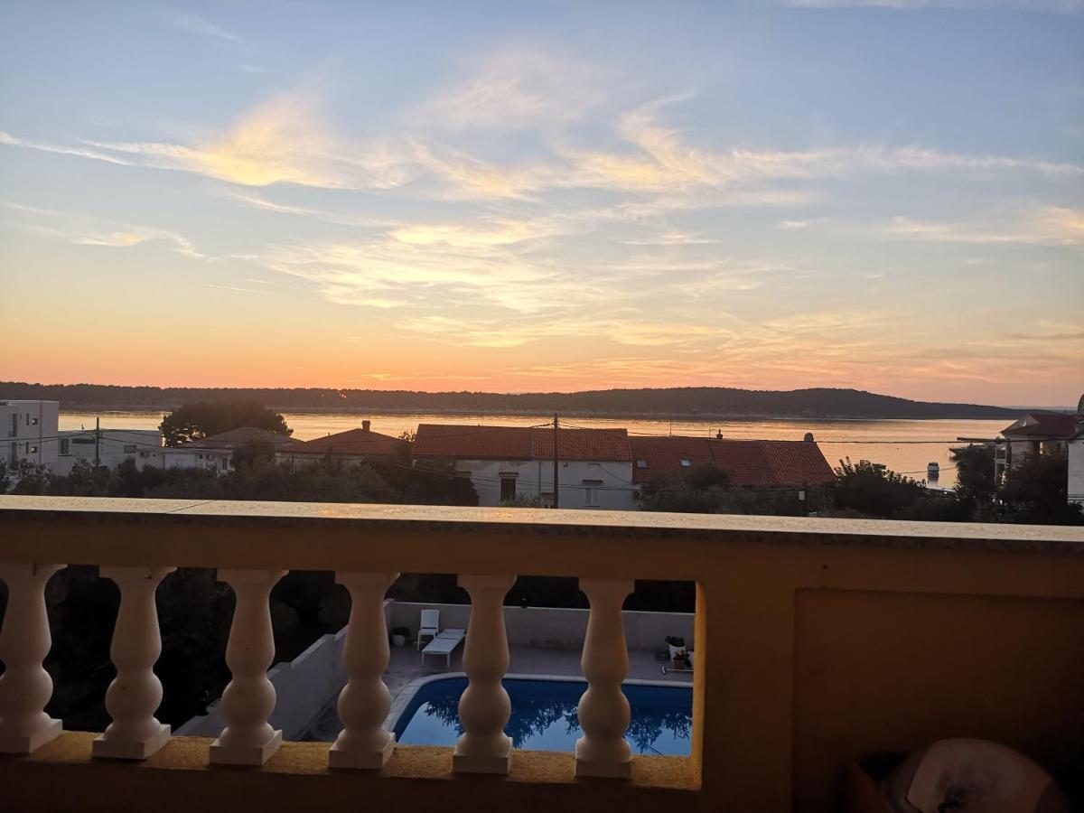 Casa Surya - Apartments With Sea View And Swimming Pool Barbat na Rabu Exteriör bild