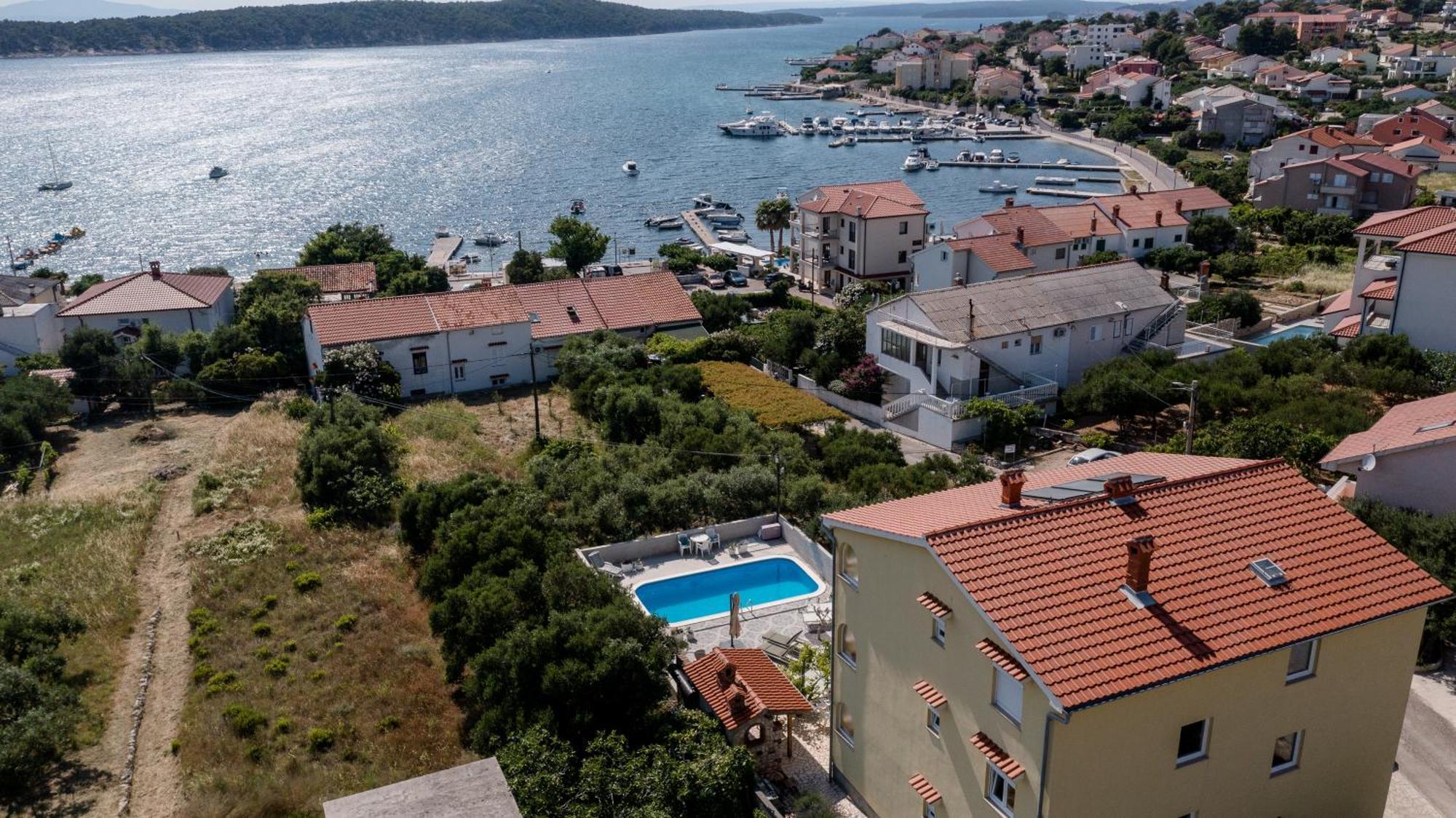 Casa Surya - Apartments With Sea View And Swimming Pool Barbat na Rabu Exteriör bild