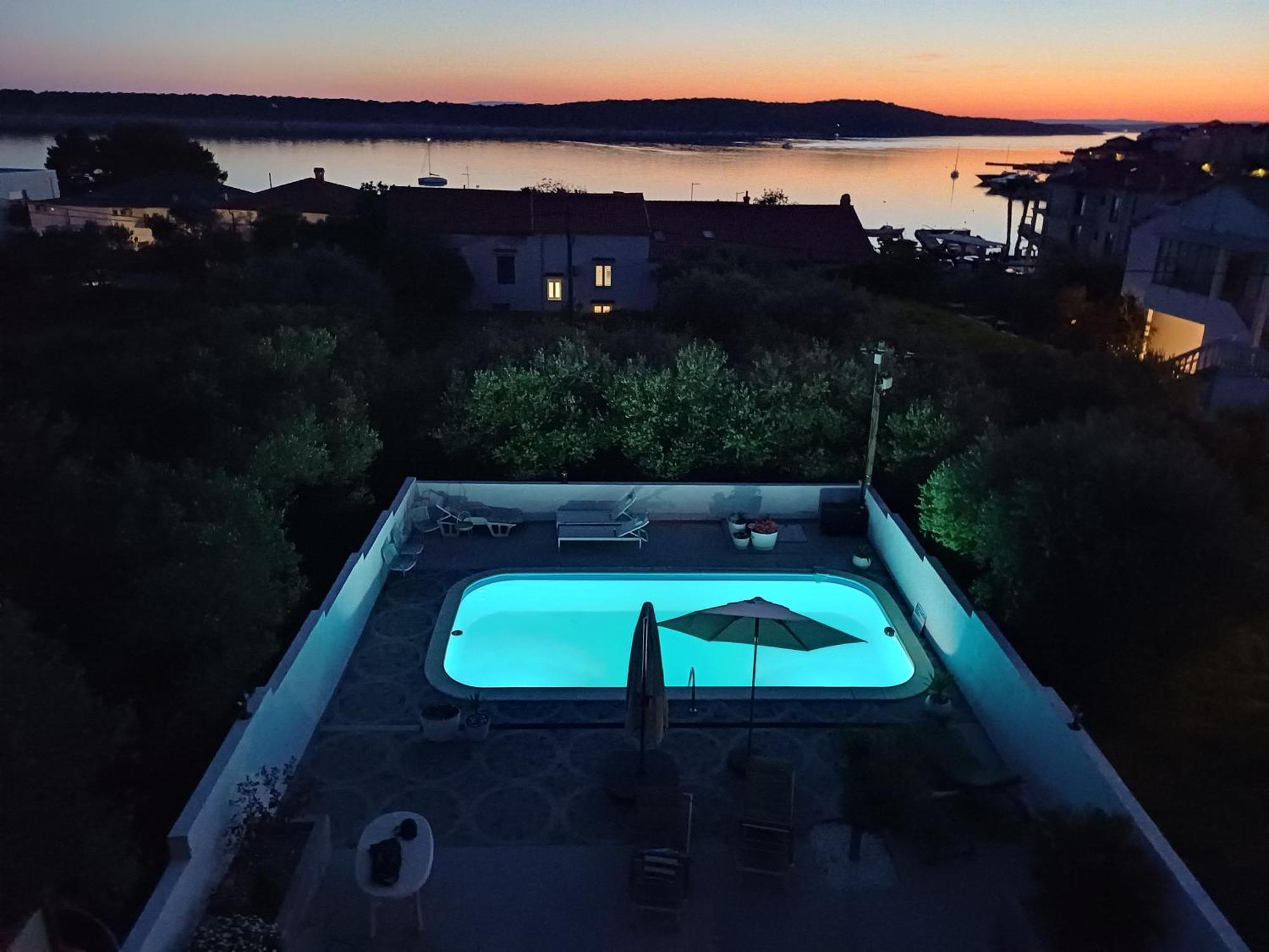 Casa Surya - Apartments With Sea View And Swimming Pool Barbat na Rabu Exteriör bild